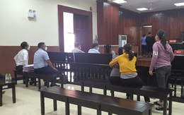 Náo loạn phiên tòa xử vụ kiện UBND huyện Cần Giuộc thu hồi đất dân với 'giá bèo'