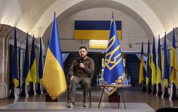Tổng thống Ukraine họp báo từ ga tàu điện ngầm