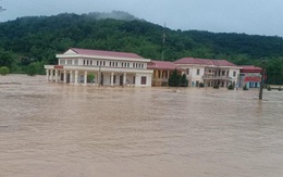 Lạng Sơn, Bắc Kạn mưa lớn, nhiều nhà dân ngập tới nóc