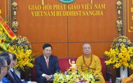 Phó thủ tướng thường trực Phạm Bình Minh chúc mừng Đại lễ Phật đản