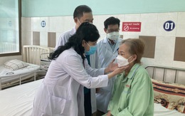 Bệnh nhân 62 tuổi nhiễm COVID-19 được thở qua mũi tự nhiên sau 7 tháng lệ thuộc 'ống thở'