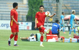 HLV thể lực Park tập với 5 cầu thủ U23 Việt Nam