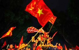 Cả nước tưng bừng mừng chiến thắng lộng lẫy của U23 Việt Nam