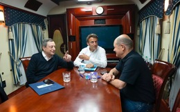 Lãnh đạo Pháp, Đức, Ý ngồi xe lửa đến Kiev