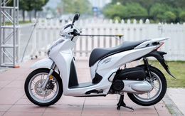 Dân buôn chào giá Honda SH300i 280 triệu đồng, cao gần gấp đôi bản 350 phân khối