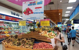 Giá cả hằng ngày 19-7: Siêu thị sale trái cây rau củ để 'hạ nhiệt'; giá heo hơi tăng cao