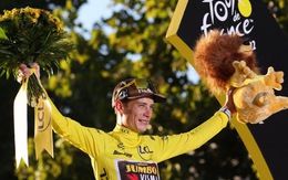 Jonas Vingegaard lần đầu tiên vô địch Tour De France