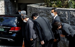 Thi hài ông Abe về nhà ở Tokyo, sau tang lễ gia đình là tang lễ cấp quốc gia