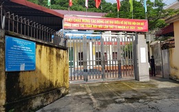 Nộp hồ sơ cho con học lớp 6, nhiều phụ huynh phải đóng 2 triệu đồng 'nhờ' mua sách, đồng phục...