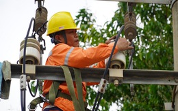EVNNPC đảm bảo cấp điện an toàn mùa mưa bão