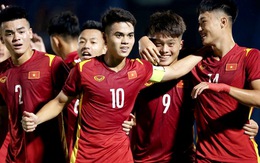 Đội tuyển U20 Việt Nam đá giao hữu với U20 Palestine trên sân Việt Trì