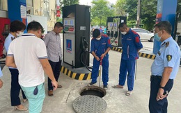 Nhiều cây xăng ở Hà Nội dừng bán do... hết xăng