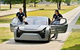 Sinh viên tự chế xe điện như BMW, hút CO2 như cây xanh