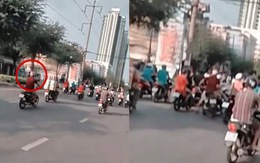 Thanh niên chạy xe máy tông ngã người chờ đèn đỏ