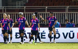 Thắng TP.HCM 2-0, Sài Gòn FC thoát khỏi vị trí cuối bảng