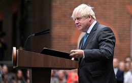Nữ hoàng Anh Elizabeth II chấp thuận đơn từ chức của Thủ tướng Anh Boris Johnson