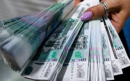 Người Nga chuyển tiền sang ngân hàng nước ngoài tăng gấp 26 lần