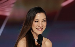 Dương Tử Quỳnh lần đầu nhận Quả cầu vàng với hạng mục phim hài/nhạc kịch