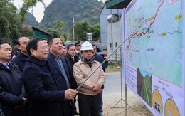 Thủ tướng lên biên giới thăm dân, đẩy nhanh cao tốc nối Cao Bằng - Lạng Sơn