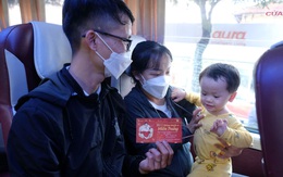 Mọi người cùng có Tết đủ đầy