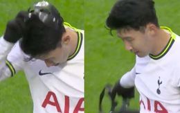 Son Heung Min bực tức ném mặt nạ bảo vệ trong trận thua của Tottenham