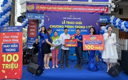 FPT Long Châu ‘chơi lớn’ khi cảm ơn khách hàng bằng những phần quà hàng trăm triệu đồng