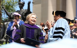 Bà Hillary Clinton trở thành giáo sư tại Đại học Columbia