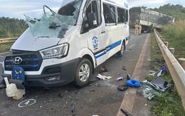 Tạm giữ hình sự tài xế xe tải tông xe khách khiến 13 người thương vong