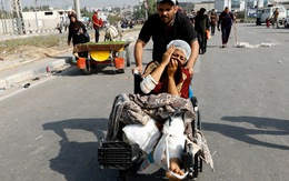 WHO: Bệnh viện lớn nhất Gaza bị xe tăng bao vây, người trốn ra là bị bắn