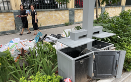 Rác bao vây thùng rác công nghệ ở Hà Nội, nhắc nhở đổ rác đúng nơi sẽ bị phản ứng ngay