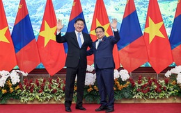 Thủ tướng và Chủ tịch Quốc hội tiếp Tổng thống Mông Cổ
