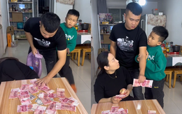 Con trai cưng giúp mẹ giữ tiền siêu đáng yêu