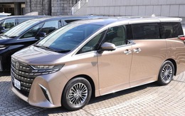 Toyota ngừng bán loạt xe đời mới hot như Land Cruiser, Alphard do thiếu linh kiện