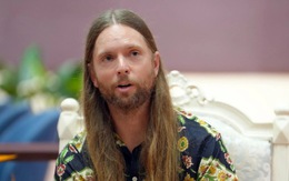 Phỏng vấn Maroon 5: James Valentine muốn đưa vợ trở lại Việt Nam