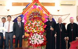 Phó thủ tướng Trần Lưu Quang chúc mừng Giáng sinh tại Đồng Nai