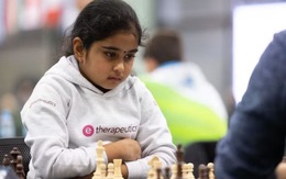 Cô bé 8 tuổi trở thành hiện tượng cờ vua thế giới từ bàn cờ trong túi rác