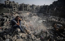 CNN: Israel giội hàng trăm quả bom nặng cả tấn xuống Gaza
