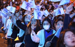 'Cháy' với đêm nhạc sinh viên, TP.HCM chiến thắng Hành trình bài ca sinh viên