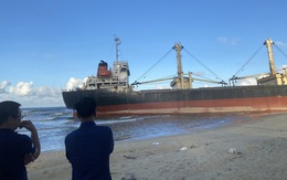 Những hình ảnh mới nhất cứu hộ loạt tàu gặp nạn ở biển miền Trung