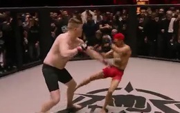 Võ sĩ hạng ruồi hạ knock-out 'gã khổng lồ' trong một hiệp đấu