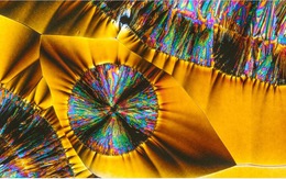 Ngắm ảnh hóa chất kỳ ảo dưới kính hiển vi