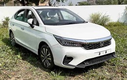 Honda City 2023 lộ diện ngoài đời thực: Vỏ cũ, thêm cửa sổ trời