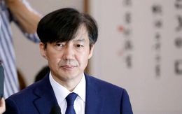 Cựu bộ trưởng Hàn Quốc nhận 2 năm tù vì làm giả hồ sơ cho con