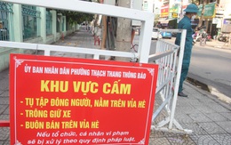 Ra quân lấy lại vỉa hè quanh Bệnh viện Đà Nẵng sau phản ánh