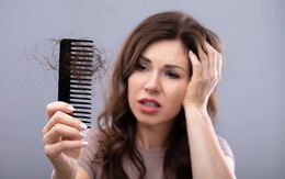 Rụng tóc là dấu hiệu của bệnh nào?