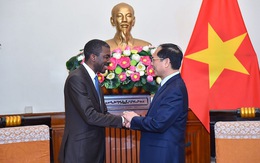 Giám đốc Trung tâm Di sản thế giới hứa hỗ trợ các hồ sơ di sản mới của Việt Nam