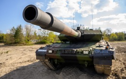 Xe tăng hạng nặng của 3 nước phương Tây đã tới Ukraine