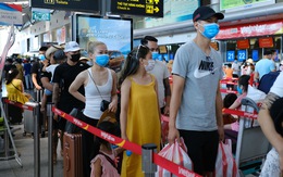 Du khách than, chủ tịch Đà Nẵng đề nghị tăng tốc thủ tục nhập cảnh, xử lý nạn taxi 'chặt chém'