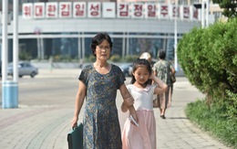 Nhân ngày 8-3, báo Triều Tiên kêu gọi phụ nữ sinh nhiều con hơn