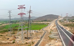 Di dời xong các điểm giao chéo đường dây 500kV với cao tốc Bắc - Nam tại Bình Thuận